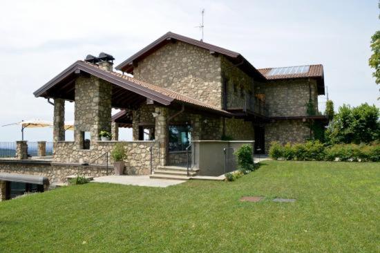 Agriturismo San Genesio Rovagnate Экстерьер фото